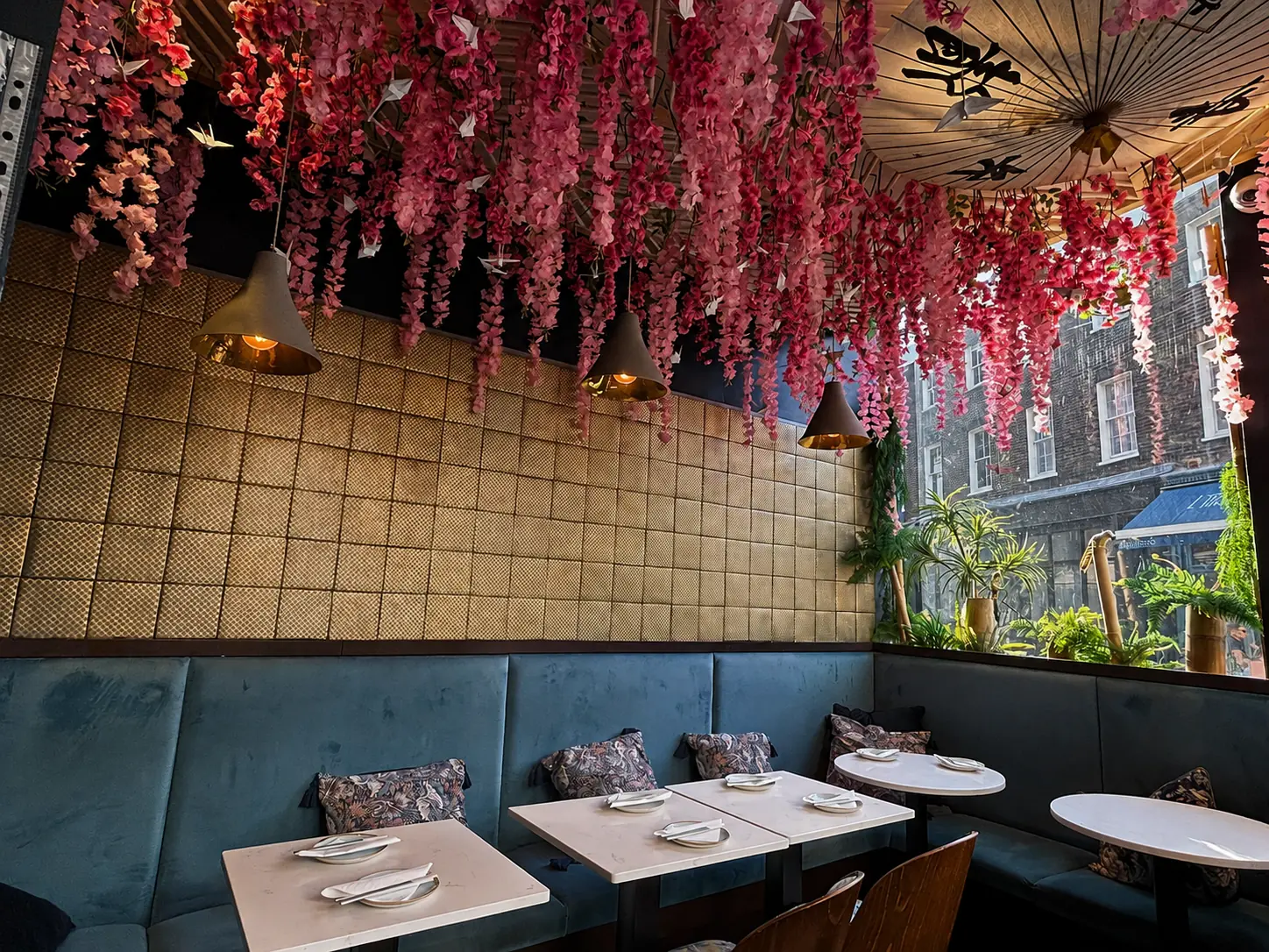 10 titu intimate dining tables london