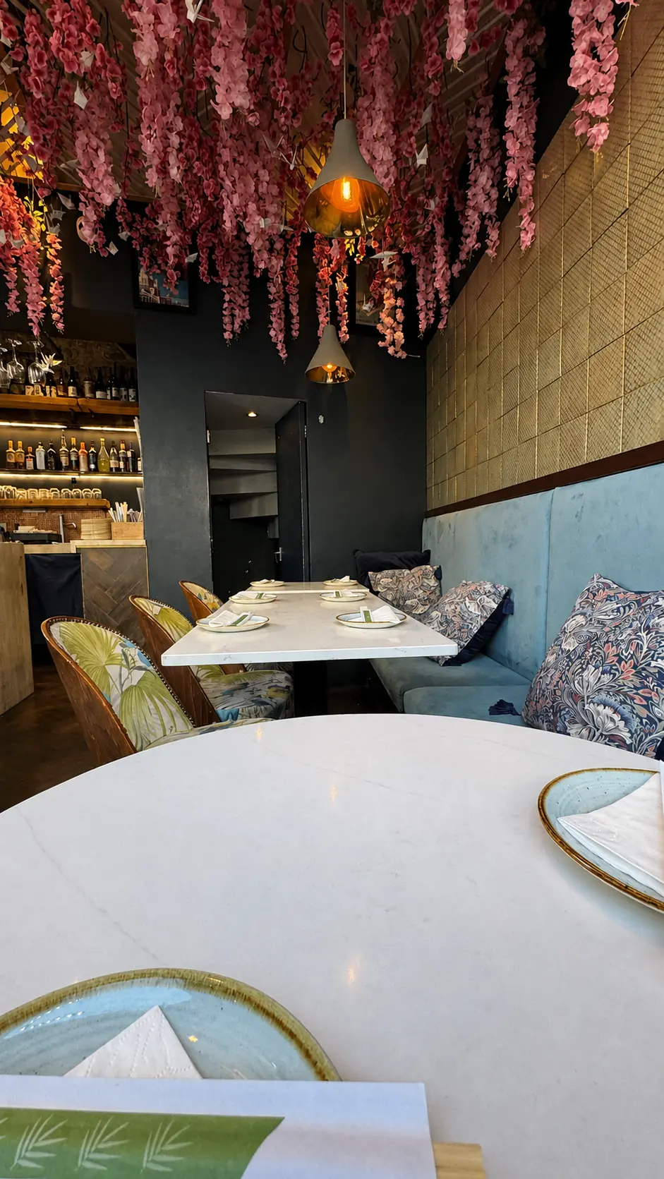 Titu prepared dining table blossoms
